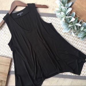 Adrianna Papell Hanky Hem V-Neck Black Tank Top